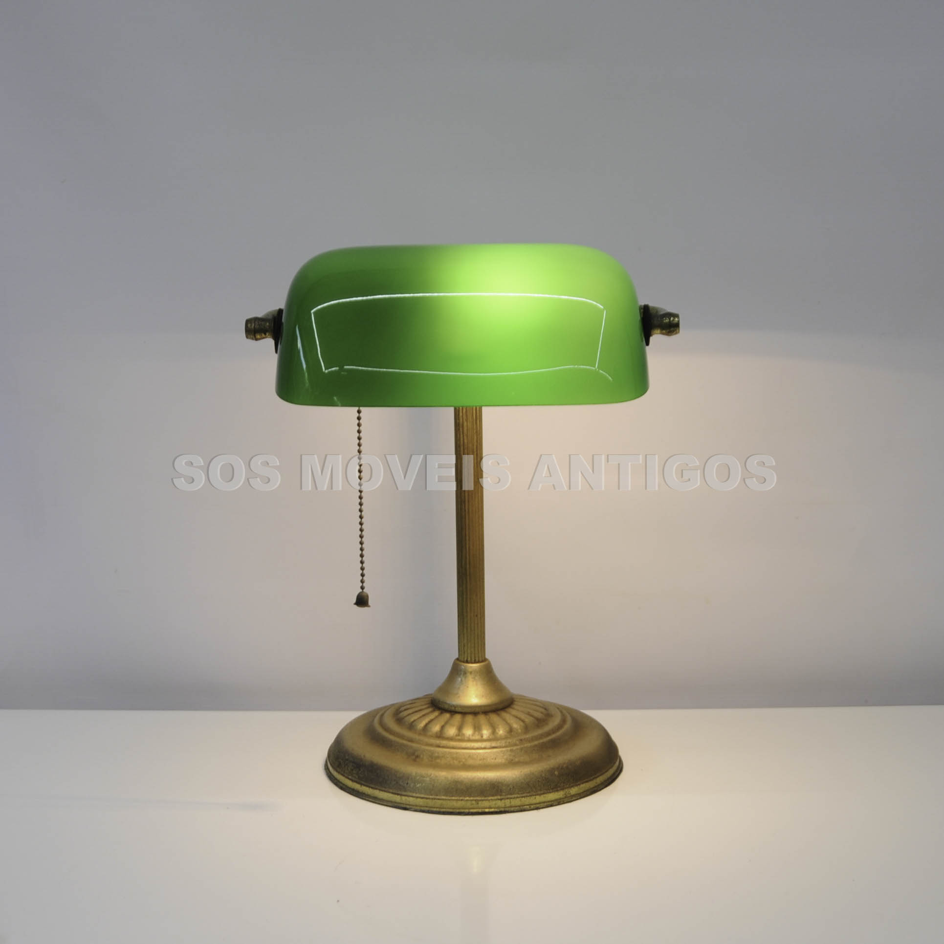 LUMINÁRIA ESTILO INGLÊS BANKER