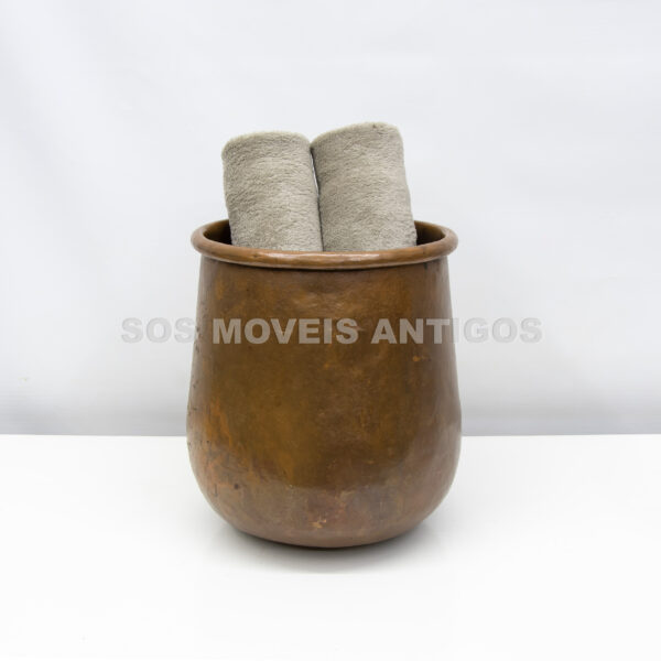 CACHEPOT EM COBRE ENVELHECIDO