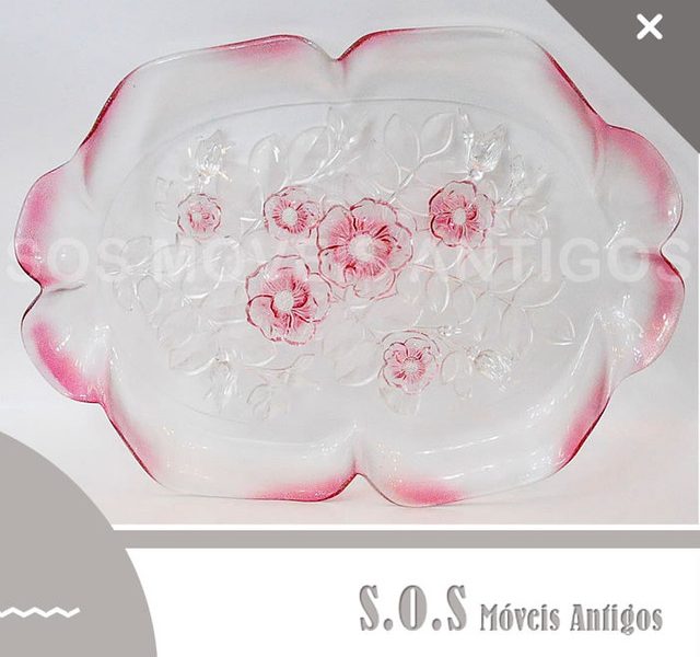 Bandeja-de-Cristal-com-Rosas