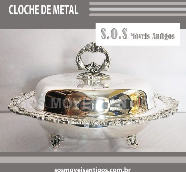 CLOCHE DE METAL