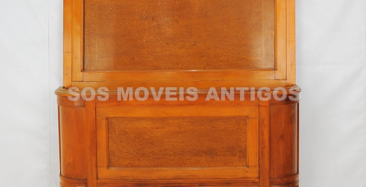 Cama de solteiro estilo Maria Antonieta
